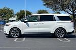 2024 Kia Carnival FWD Minivan for sale #67436A - photo 5