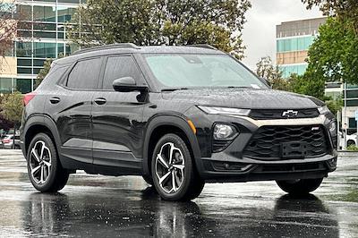 Used 2023 Chevrolet Trailblazer - photo 2