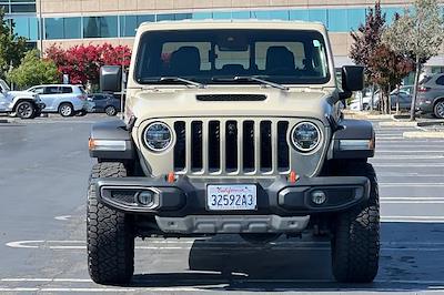 2020 Jeep Gladiator Crew Cab 4WD Pickup for sale #C49570A - photo 2