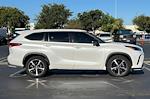2022 Toyota Highlander AWD SUV for sale #C49626A - photo 4