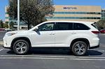 2019 Toyota Highlander FWD SUV for sale #C49690CT - photo 7