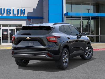 New 2025 Chevrolet Trax LT SUV for sale #C49985 - photo 2