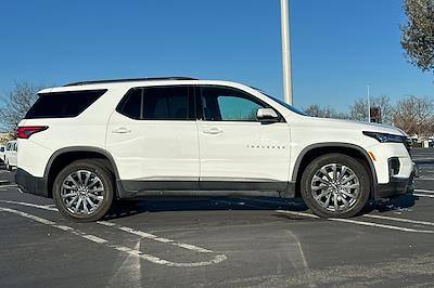 Used 2022 Chevrolet Traverse - photo 1