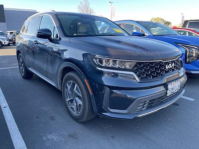 Used 2022 Kia Sorento Hybrid - photo 1