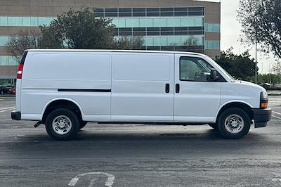 Used 2023 Chevrolet Express 2500 - photo 1