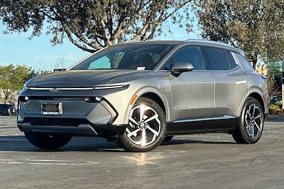 Used 2025 Chevrolet Equinox EV - photo 1