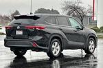 Used 2021 Toyota Highlander LE for sale #RC47885A - photo 4