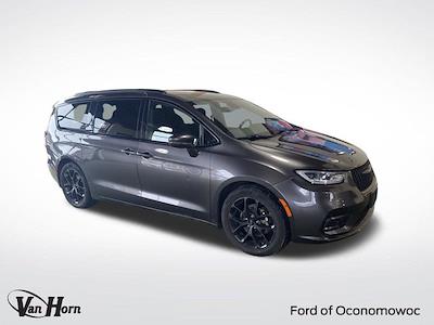 Used 2021 Chrysler Pacifica Touring Minivan for sale #K126352T - photo 1