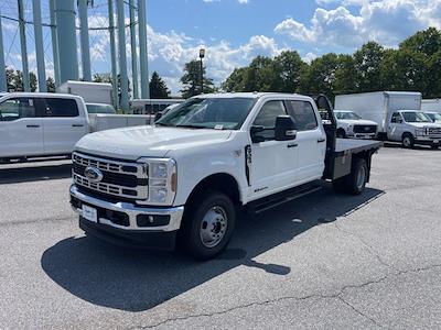 2025 Ford F-350 Crew Cab DRW 4x4 Flatbed Truck for sale #257261F - photo 1