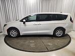 Used 2022 Chrysler Voyager LX FWD Minivan for sale #B22025 - photo 13