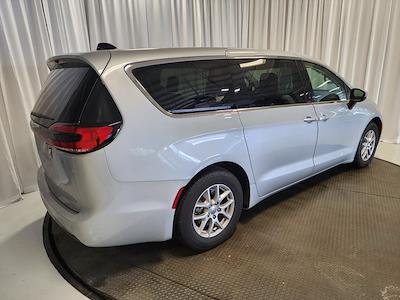 Used 2023 Chrysler Pacifica Touring L Minivan for sale #B22306 - photo 2