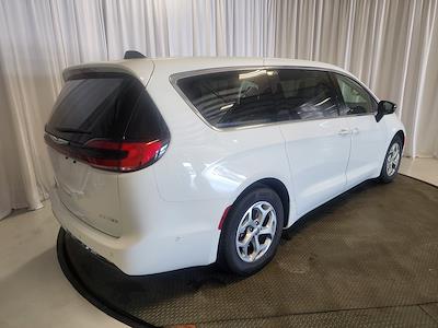 2024 Chrysler Pacifica FWD Minivan for sale #B22342 - photo 2