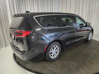 2023 Chrysler Pacifica FWD Minivan for sale #B22381 - photo 2