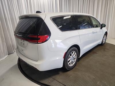 2023 Chrysler Pacifica FWD Minivan for sale #B22383 - photo 2