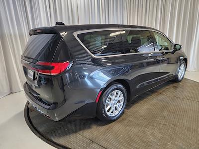 2023 Chrysler Pacifica FWD Minivan for sale #B22409 - photo 2