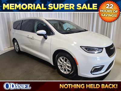2023 Chrysler Pacifica FWD Minivan for sale #B22410 - photo 1