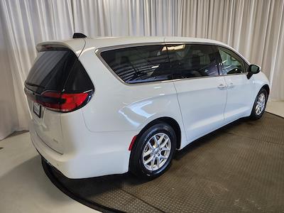 2023 Chrysler Pacifica FWD Minivan for sale #B22410 - photo 2