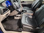 2021 Chrysler Pacifica FWD Minivan for sale #B22425 - photo 12