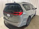 Used 2025 Chrysler Pacifica Limited Minivan for sale #B22895 - photo 2