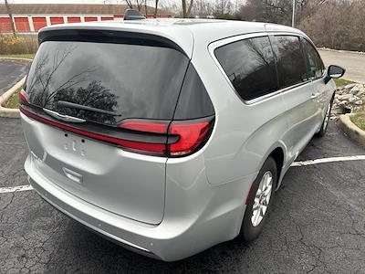 Used 2024 Chrysler Pacifica Touring L Minivan for sale #B23045 - photo 2