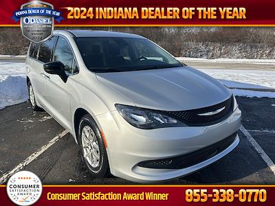 Used 2024 Chrysler Voyager LX Minivan for sale #B23080 - photo 1