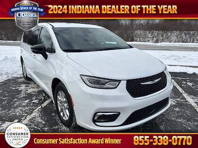 Used 2024 Chrysler Pacifica Touring L Minivan for sale #B23082 - photo 1