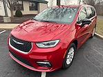 Used 2025 Chrysler Pacifica Select Minivan for sale #B23180 - photo 25