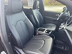 Used 2025 Chrysler Pacifica Select Minivan for sale #C32356A - photo 18