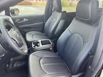 Used 2025 Chrysler Pacifica Select Minivan for sale #C32356A - photo 8