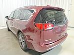 Used 2018 Chrysler Pacifica Limited Minivan for sale #J31871A - photo 4