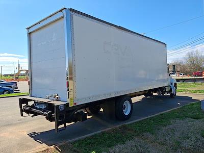 Used 2017 Hino 268A - photo 1