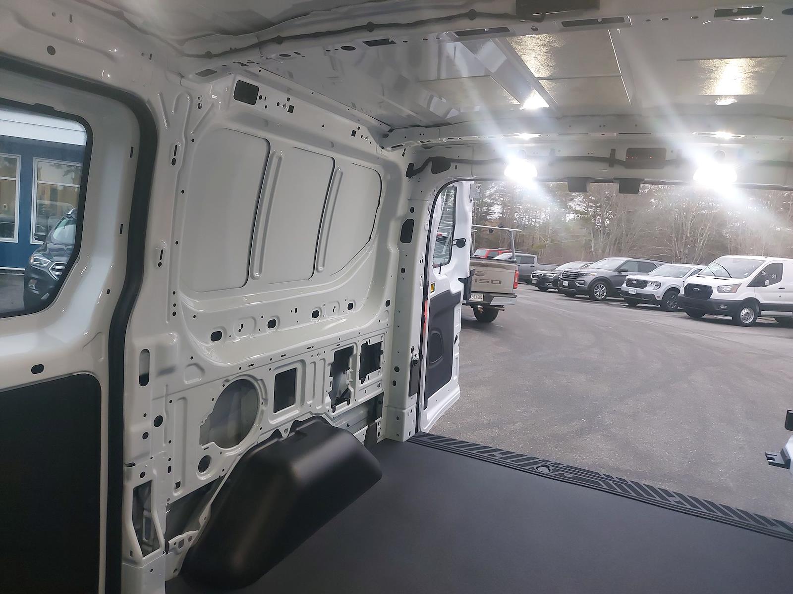New 2026 Ford Transit 250 - photo 7
