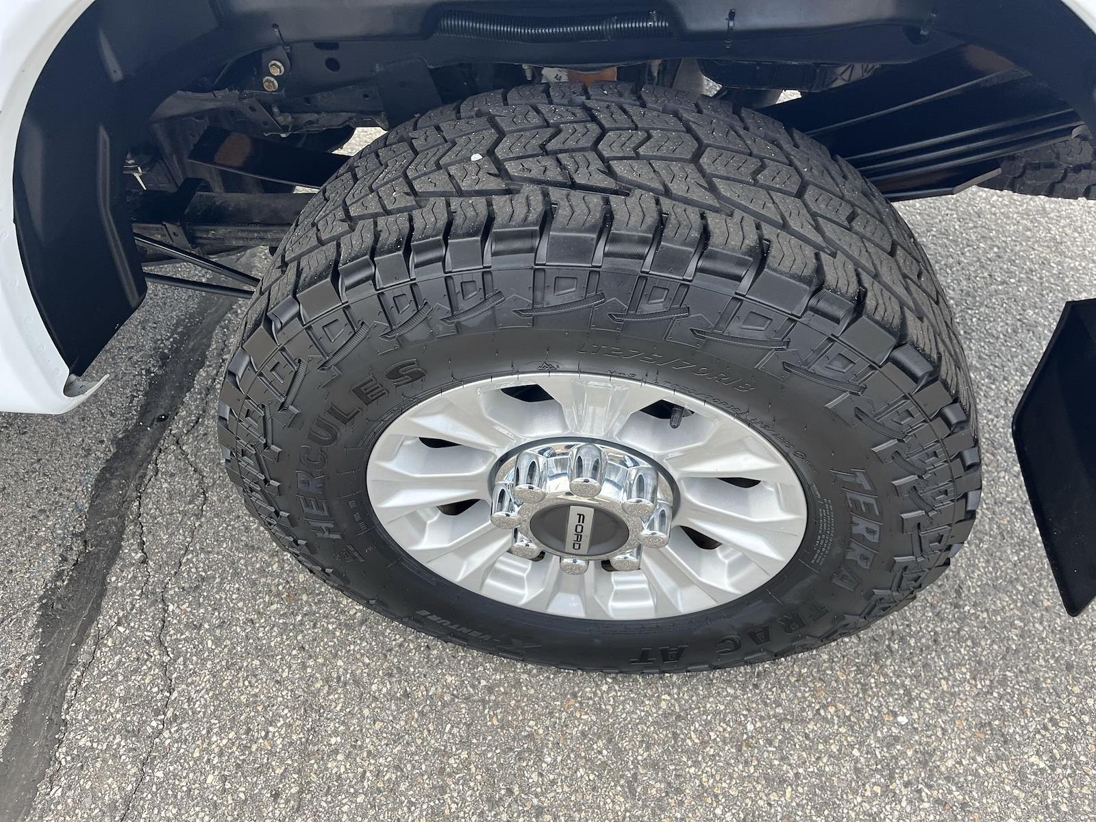 Used 2022 Ford F-350 - photo 2
