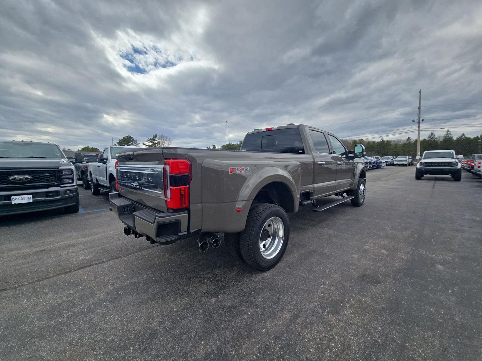 New 2026 Ford F-450 - photo 22