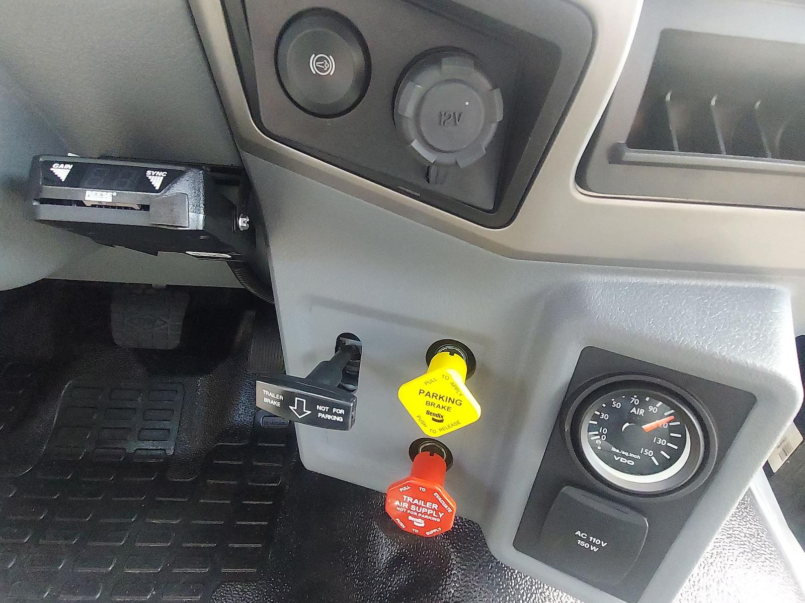 New 2027 Ford F-750 - photo 13