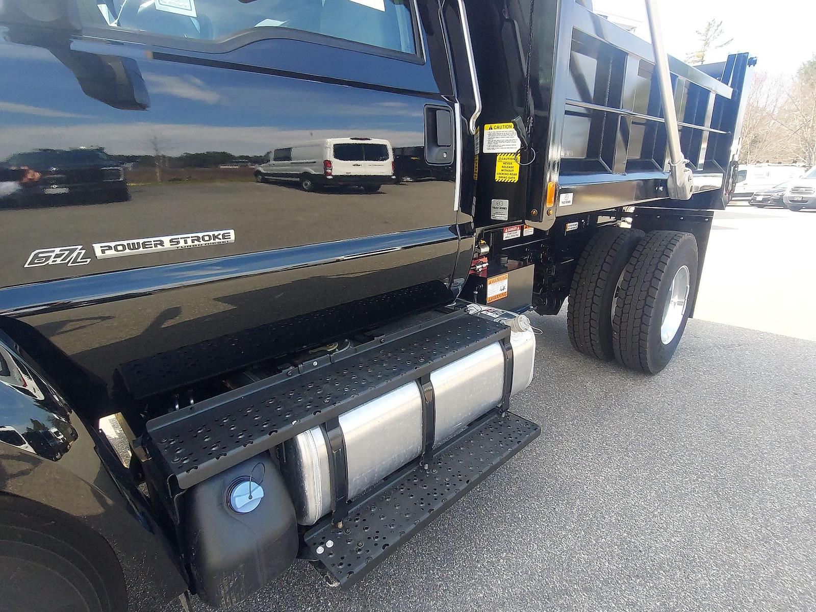 New 2027 Ford F-750 - photo 14