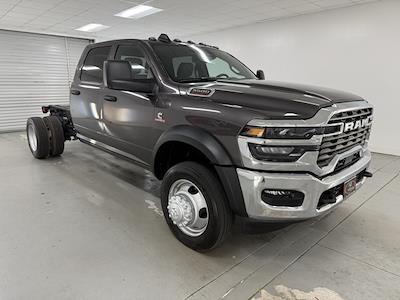 2025 Ram 5500 Crew Cab DRW 4x4 Cab Chassis for sale #DT042152 - photo 1