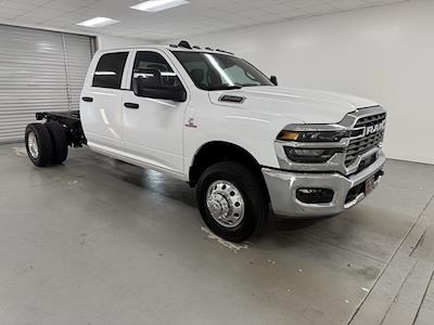2025 Ram 3500 Crew Cab DRW 4x4 Cab Chassis for sale #DT060957 - photo 1