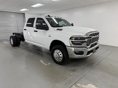 2025 Ram 3500 Crew Cab DRW 4x4 Cab Chassis for sale #DT061055 - photo 1
