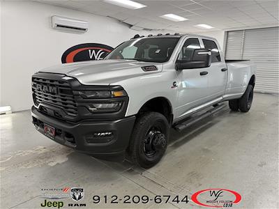New 2026 Ram 3500 Tradesman Crew Cab 4WD DRW Pickup for sale #DT082558 - photo 1