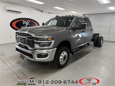 2026 Ram 3500 Crew Cab DRW 4WD Cab Chassis for sale #DT091555 - photo 1