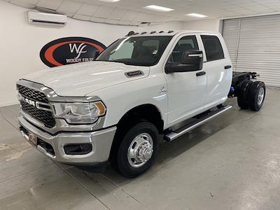 2024 Ram 3500 Crew Cab DRW 4x4, Cab Chassis for sale #DT092346 - photo 1