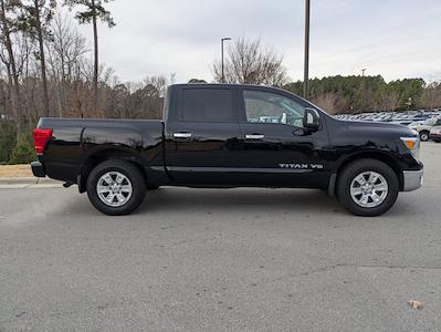 Used 2018 Nissan Titan SV Crew Cab for sale #PT27870A - photo 2