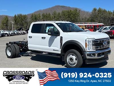2025 Ford F-450 Crew Cab DRW 4WD Cab Chassis for sale #T580339 - photo 1