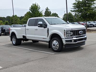 New 2025 Ford F-450 King Ranch Crew Cab 4WD DRW Pickup for sale #T580585 - photo 1