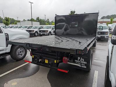 New 2025 Ford F-350 XL Crew Cab 4WD Flatbed Truck for sale #T580674 - photo 2