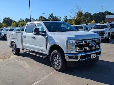 New 2025 Ford F-350 Crew Cab 4WD Reading SLU98-SW 8' 2" Service Truck for sale #T580941 - photo 2