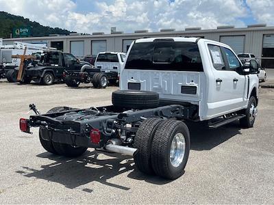 New 2025 Ford F-350 XL Crew Cab 4WD Cab Chassis for sale #T581075 - photo 2
