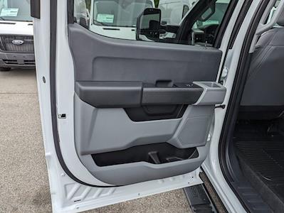 New 2025 Ford F-450 - photo 1