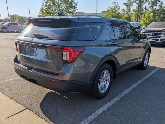 New 2026 Ford Explorer - photo 2